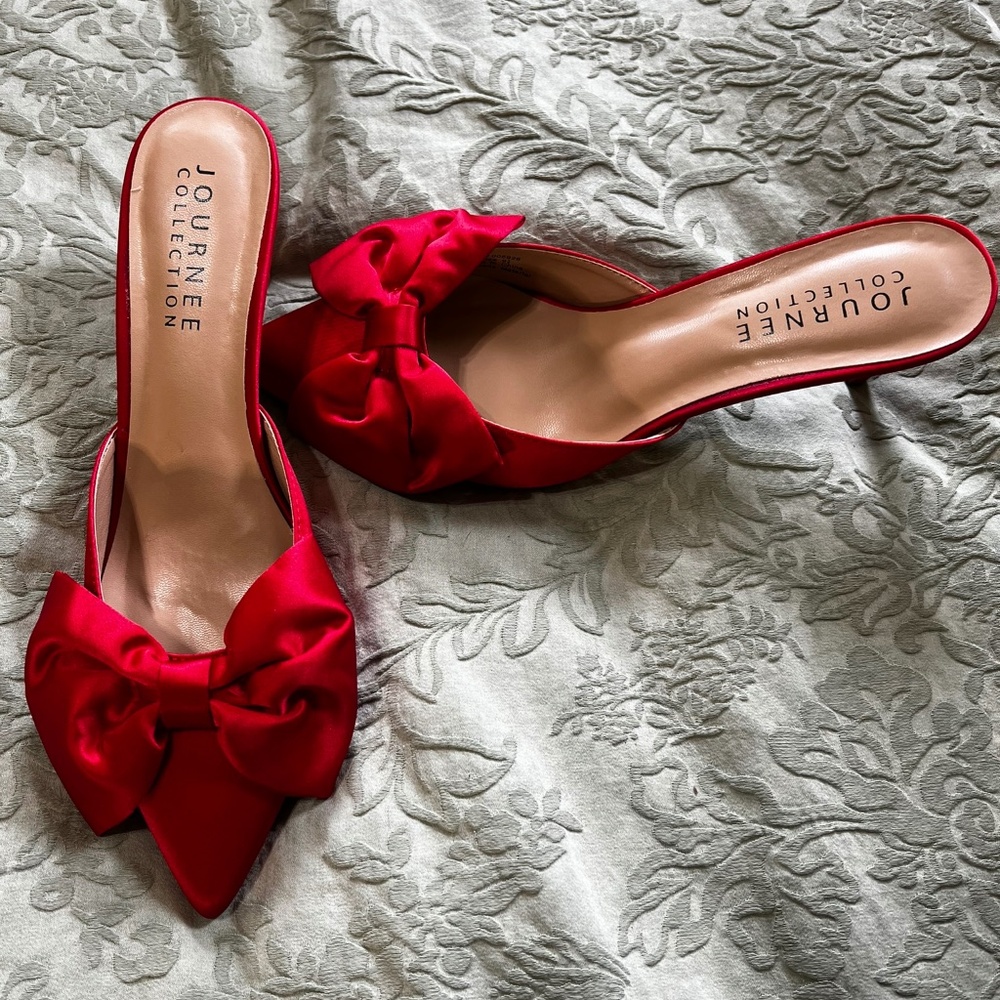 Journee Collection Red Bow Mules